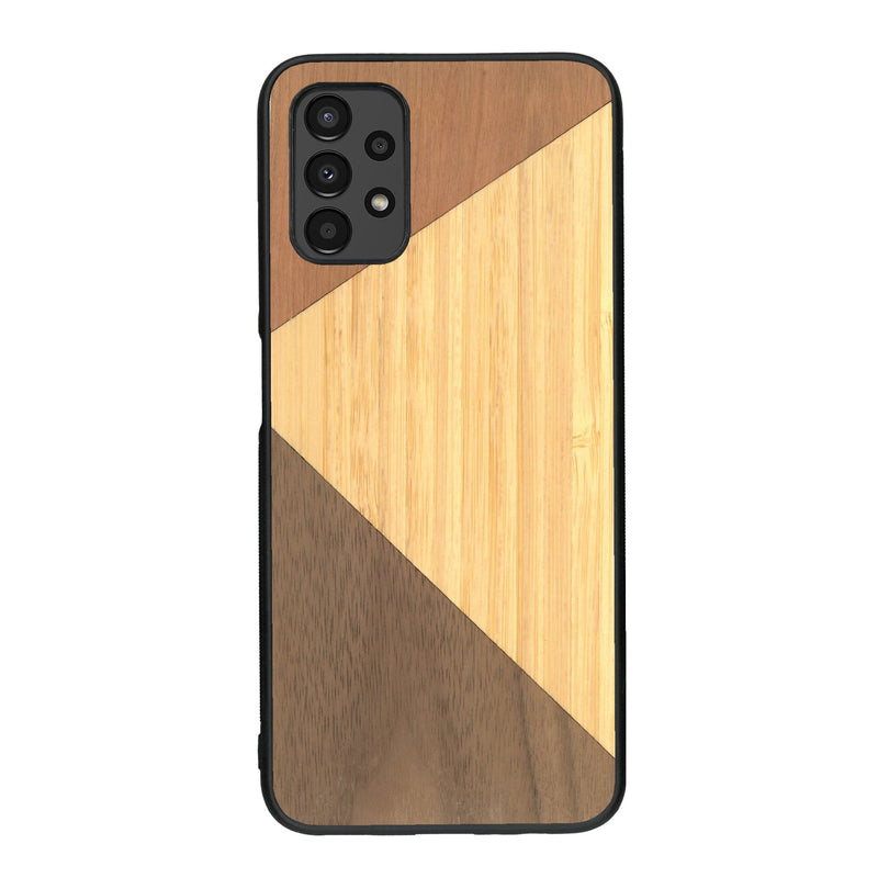 Coque de protection en bois véritable fabriquée en France pour Samsung A13 alliant du merisier, du noyer et du bambou formant chacun deux triangles et un trapèze avec deux jointures en diagonale sur le thème de l'art abstrait