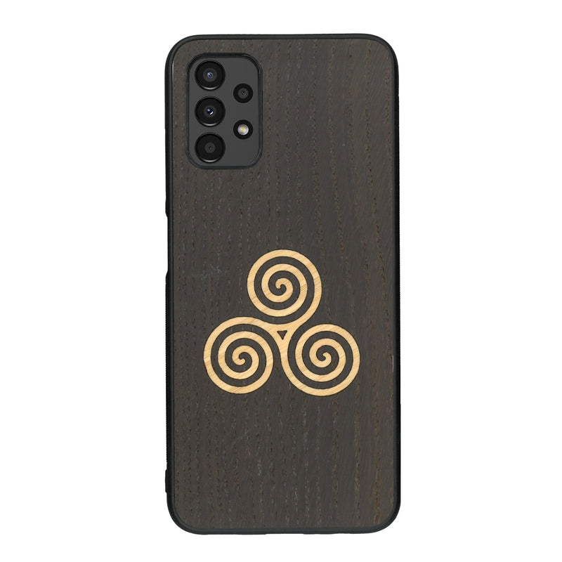 Coque de protection en bois véritable fabriquée en France pour Samsung A13 alliant du chêne fumé et du bambou et doré représentant un triskell