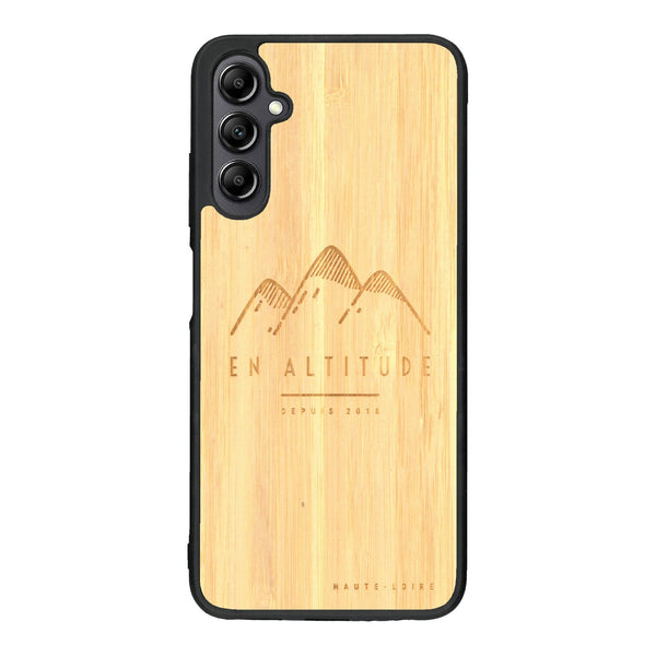 Coque de protection en bois véritable fabriquée en France pour Samsung A14 représentant des montagnes, sur le thème de la randonnée en pleine nature et du trail