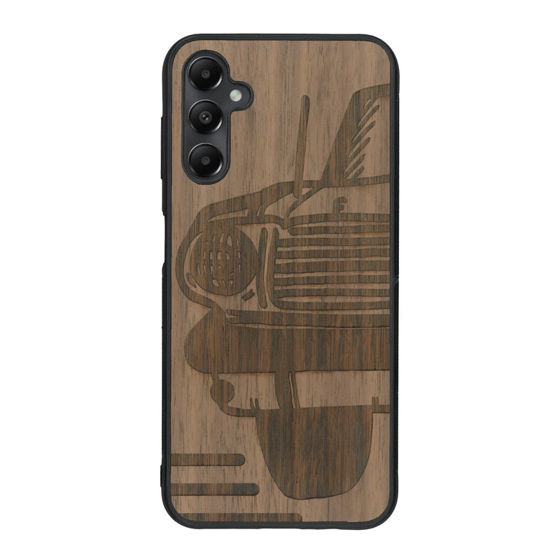 Coque de protection en bois véritable fabriquée en France pour Samsung A15 sur le thème de l'automobile avec une authentique Mustang