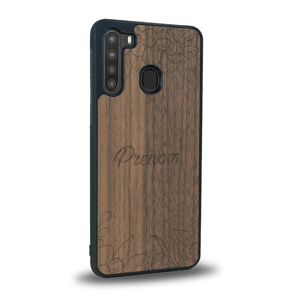 Coque de protection en bois véritable fabriquée en France pour Samsung A21 sur le thème de la fête des mères avec un motif représentant des fleurs et des feuilles