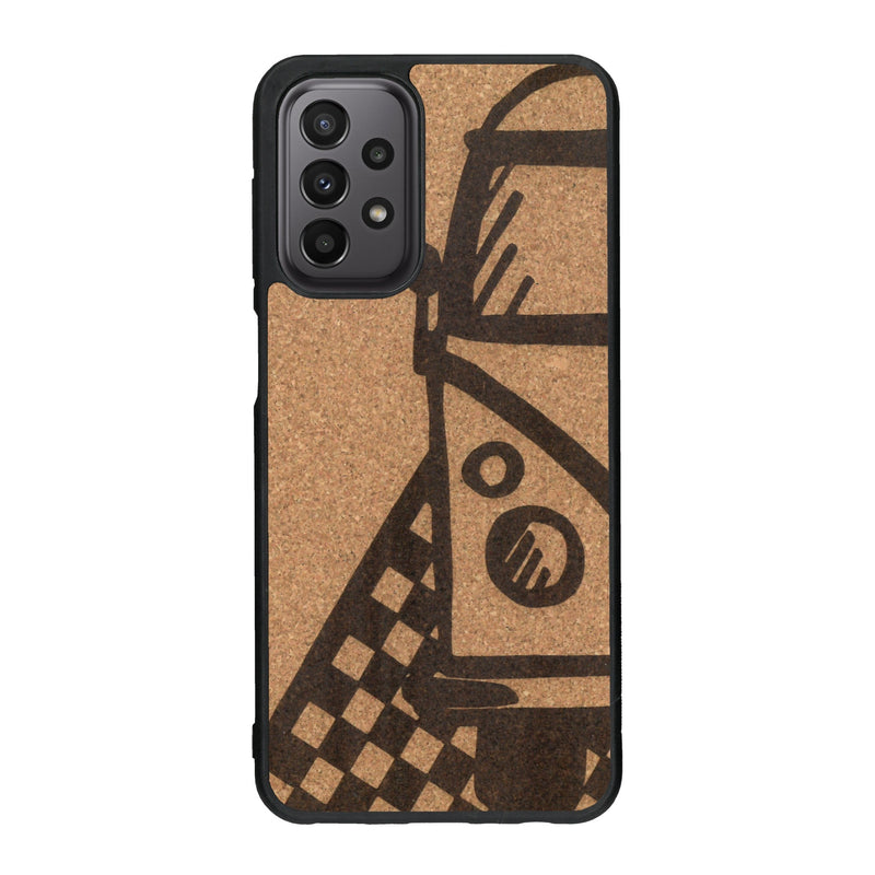 Coque de protection en bois véritable fabriquée en France pour Samsung A23 sur le thème du voyage avec un van combi