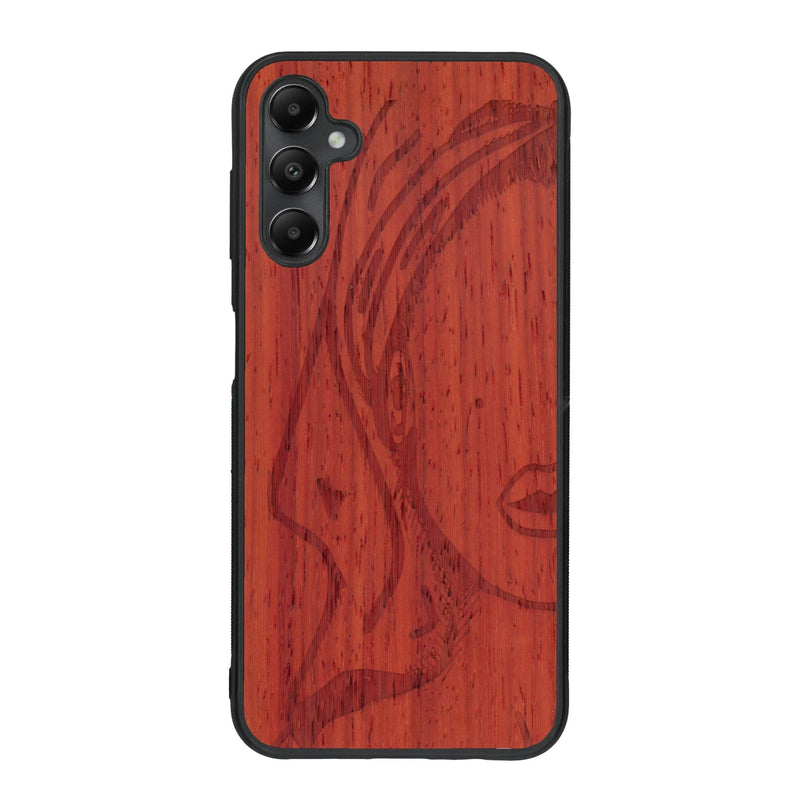 Coque de protection en bois véritable fabriquée en France pour Samsung A25 représentant une silhouette féminine épurée de type line art en collaboration avec l'artiste Maud Dabs