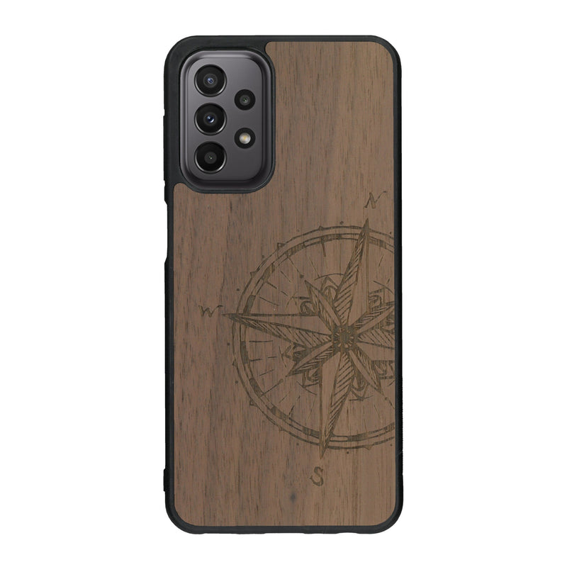 Coque de protection en bois véritable fabriquée en France pour Samsung A33 avec une gravure "rose des vents" sur le thème nautique et de l'océan qui s'inspire des boussoles de pirate