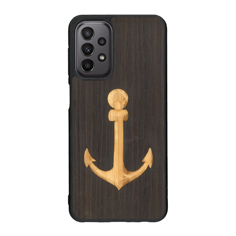 Coque de protection en bois véritable fabriquée en France pour Samsung A33 sur le thème nautique avec un bois clair et un bois foncé représentant une ancre de bateau