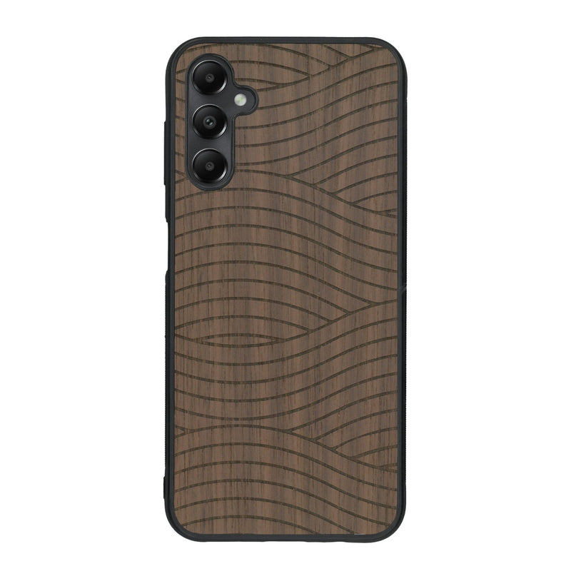 Coque de protection en bois véritable fabriquée en France pour Samsung A34 avec un motif moderne et minimaliste sur le thème waves et wavy représentant les vagues de l'océan