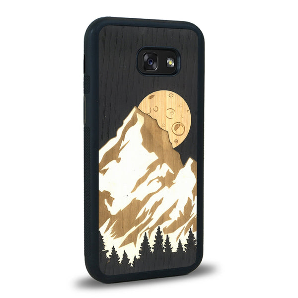 Coque de protection en bois véritable fabriquée en France pour Samsung A5 alliant plusieurs essences de bois pour représenter le mont Everest