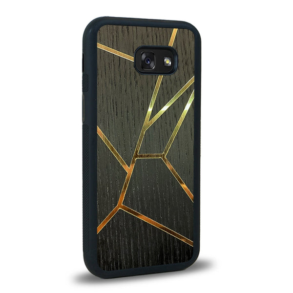 Coque de protection en bois véritable fabriquée en France pour Samsung A5 alliant plusieurs essences de bois pour représenter des fragments design