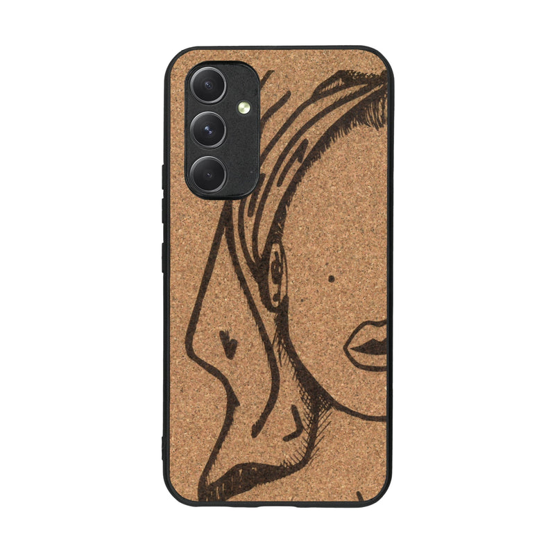 Coque de protection en bois véritable fabriquée en France pour Samsung A54 5G représentant une silhouette féminine épurée de type line art en collaboration avec l'artiste Maud Dabs