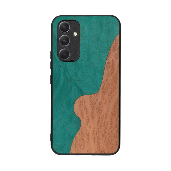 Coque de protection en bois véritable fabriquée en France pour Samsung A54 5G alliant plusieurs essences de bois pour représenter une plage paradisiaque