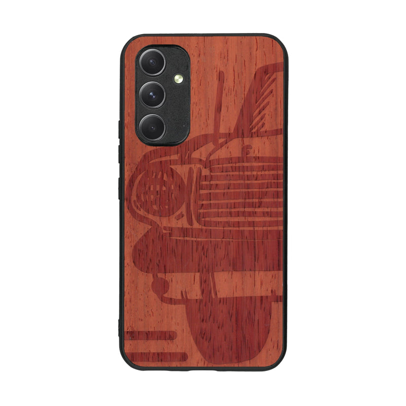 Coque de protection en bois véritable fabriquée en France pour Samsung A54 5G sur le thème de l'automobile avec une authentique Mustang