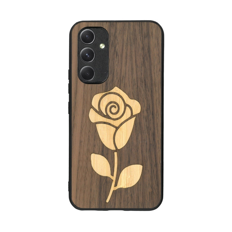 Coque de protection en bois véritable fabriquée en France pour Samsung A54 5G alliant plusieurs essences de bois pour représenter une rose