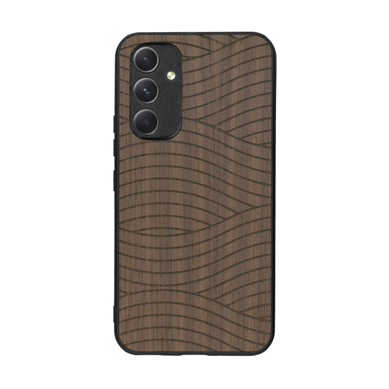 Coque de protection en bois véritable fabriquée en France pour Samsung A54 5G avec un motif moderne et minimaliste sur le thème waves et wavy représentant les vagues de l'océan