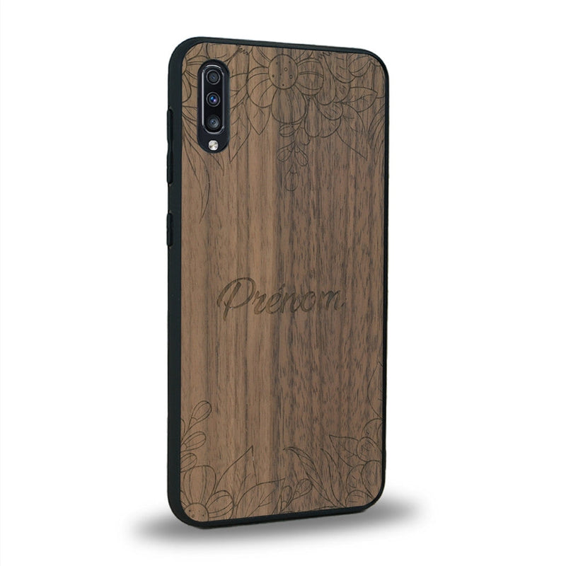 Coque de protection en bois véritable fabriquée en France pour Samsung A70 sur le thème de la fête des mères avec un motif représentant des fleurs et des feuilles