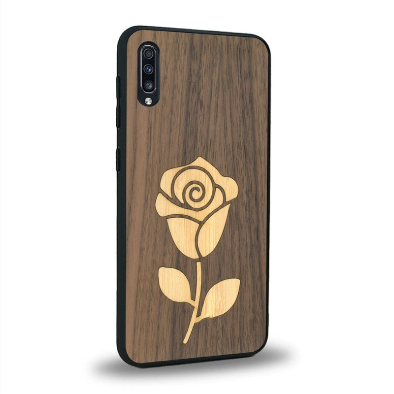 Coque de protection en bois véritable fabriquée en France pour Samsung A70 alliant plusieurs essences de bois pour représenter une rose