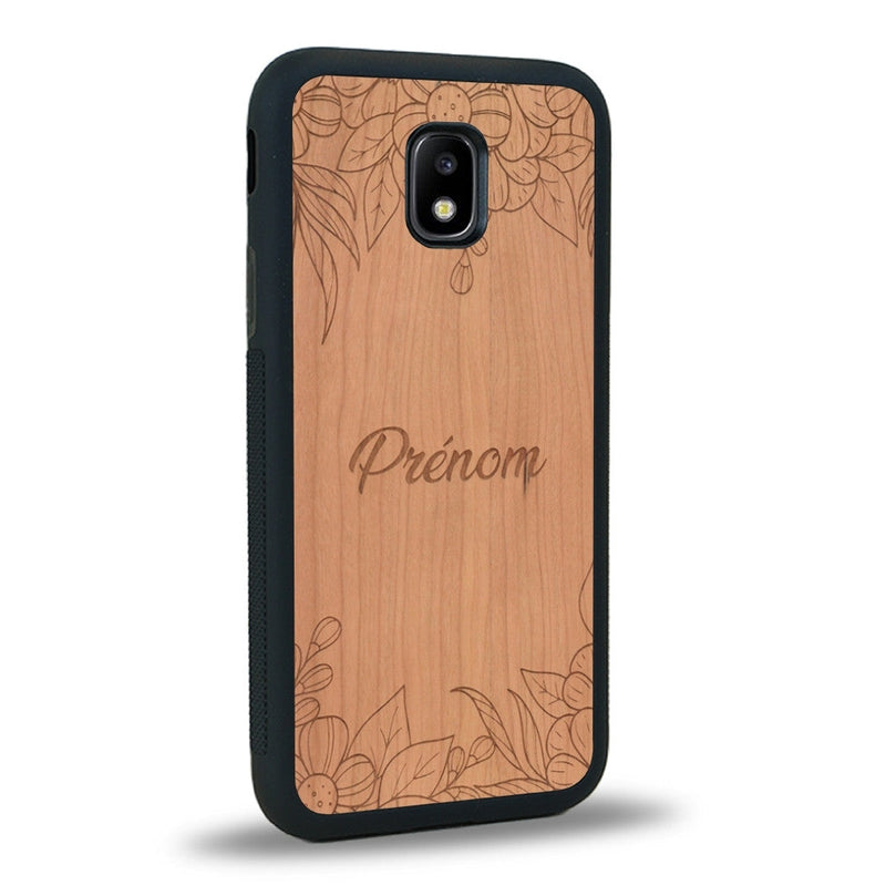 Coque de protection en bois véritable fabriquée en France pour Samsung J3 2017 sur le thème de la fête des mères avec un motif représentant des fleurs et des feuilles