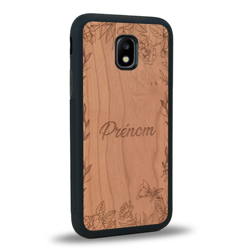 Coque de protection en bois véritable fabriquée en France pour Samsung J3 2017 sur le thème de la fête des mères avec un motif représentant des fleurs et des feuilles