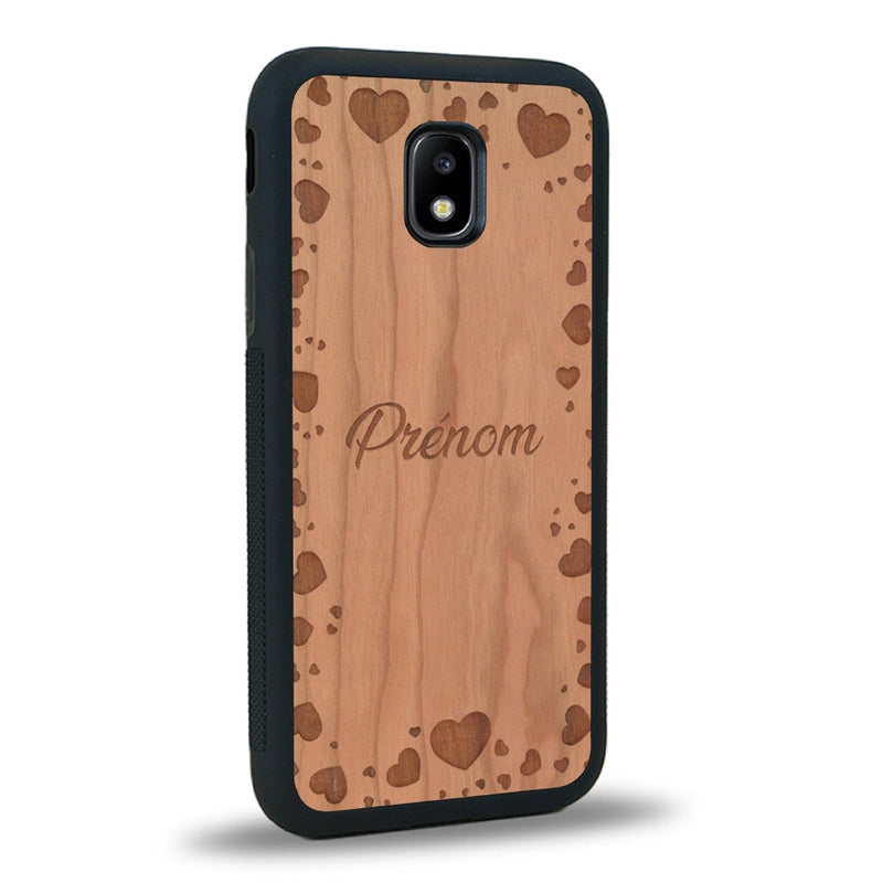 Coque de protection en bois véritable fabriquée en France pour Samsung J3 2017 sur le thème de la fête des mères avec un motif représentant des coeurs et des feuilles