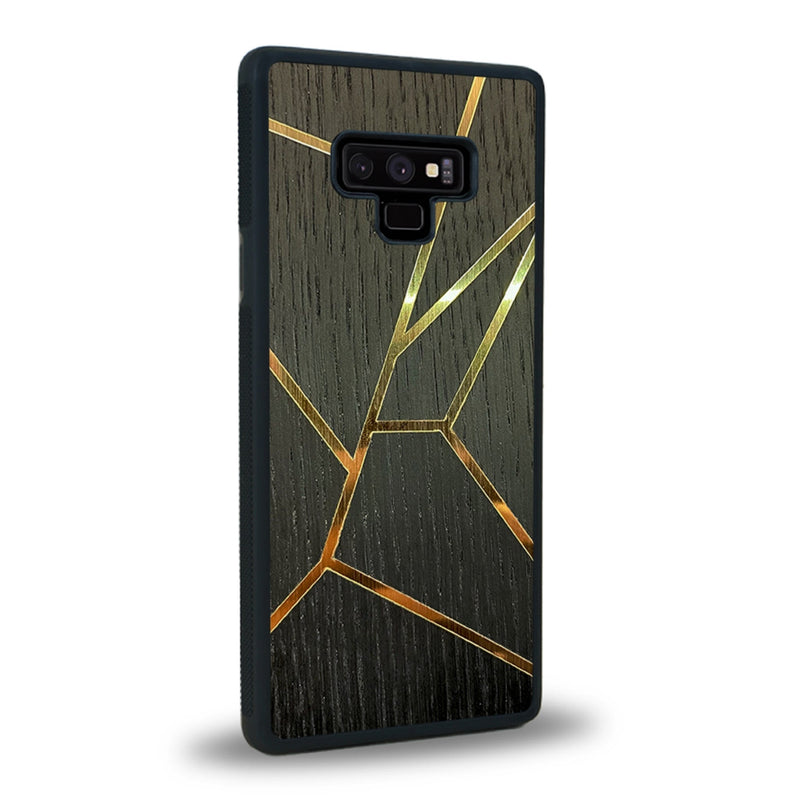 Coque de protection en bois véritable fabriquée en France pour Samsung Note 9 alliant plusieurs essences de bois pour représenter des fragments design