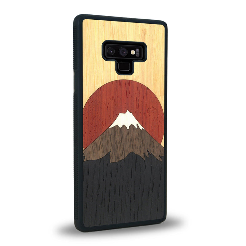 Coque de protection en bois véritable fabriquée en France pour Samsung Note 9 alliant plusieurs essences de bois pour représenter le mont Fuji