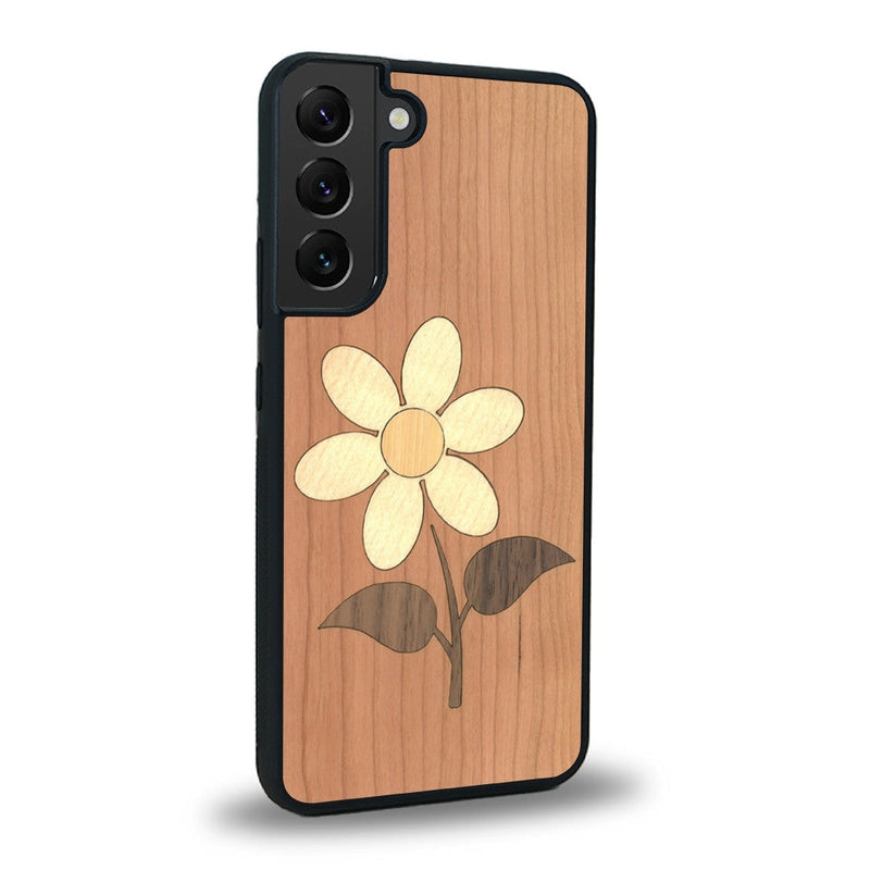 Coque de protection en bois véritable fabriquée en France pour Samsung S21 alliant plusieurs essences de bois pour représenter une marguerite