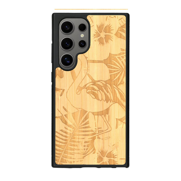 Coque de protection en bois véritable fabriquée en France pour Samsung S24 Ultra sur le thème de la nature et des animaux représentant un flamant rose entre des fougères