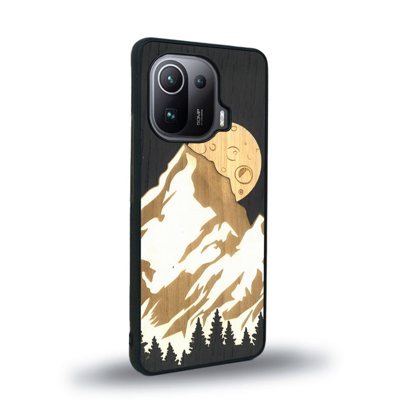 Coque de protection en bois véritable fabriquée en France pour Xiaomi Mi 11 Pro alliant plusieurs essences de bois pour représenter le mont Everest