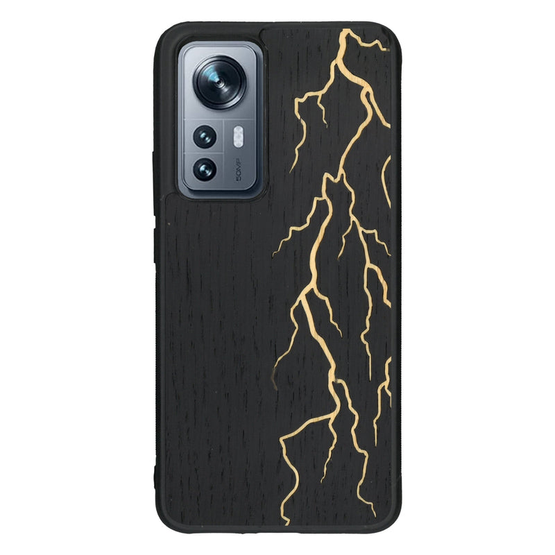 Coque de protection en bois véritable fabriquée en France pour Xiaomi Mi 12 5G alliant plusieurs essences de bois pour représenter un éclair divin