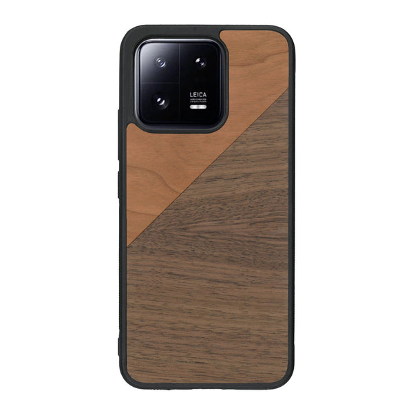 Coque de protection en bois véritable fabriquée en France pour Xiaomi Mi 13 alliant du merisier et du noyer formant chacun un triangle avec une jointure en diagonale sur le thème de l'art abstrait