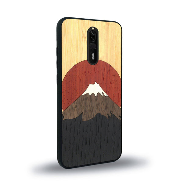 Coque de protection en bois véritable fabriquée en France pour Xiaomi Mi 9T alliant plusieurs essences de bois pour représenter le mont Fuji