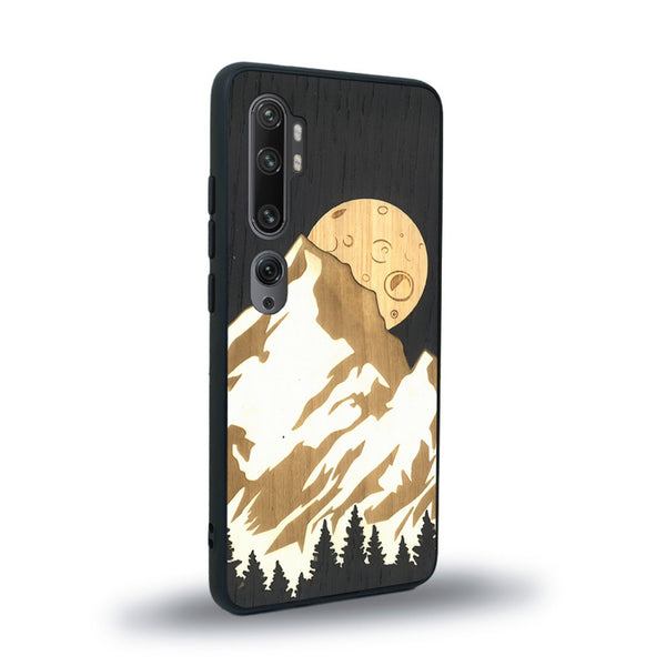 Coque de protection en bois véritable fabriquée en France pour Xiaomi Mi Note 10 Pro alliant plusieurs essences de bois pour représenter le mont Everest