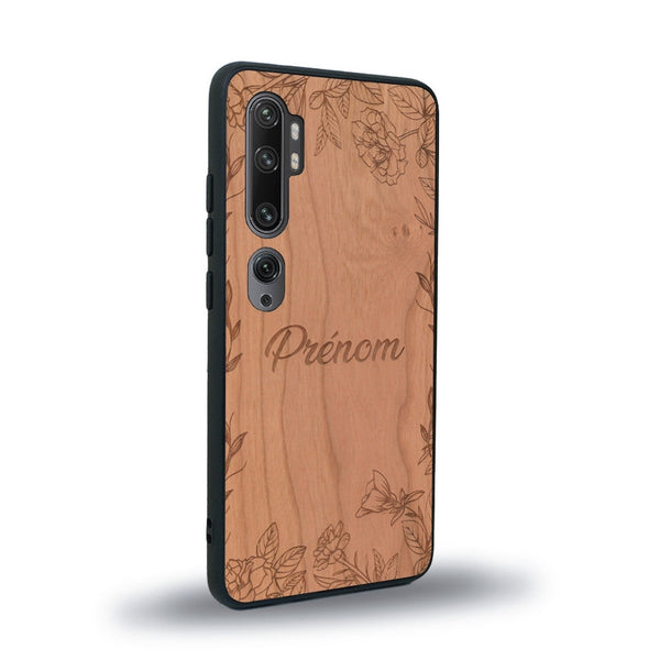 Coque de protection en bois véritable fabriquée en France pour Xiaomi Mi Note 10 Pro sur le thème de la fête des mères avec un motif représentant des fleurs et des feuilles