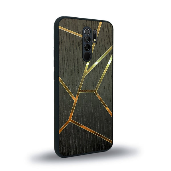 Coque de protection en bois véritable fabriquée en France pour Xiaomi Redmi 9 alliant plusieurs essences de bois pour représenter des fragments design