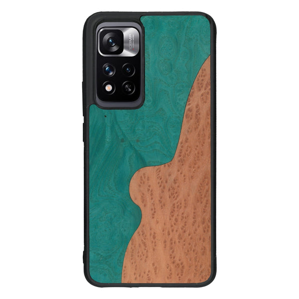 Coque de protection en bois véritable fabriquée en France pour Xiaomi Redmi Note 11 5G alliant plusieurs essences de bois pour représenter une plage paradisiaque