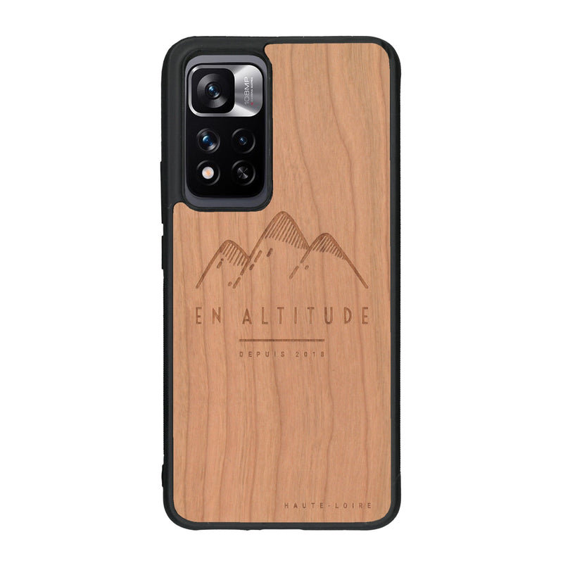 Coque de protection en bois véritable fabriquée en France pour Xiaomi Redmi Note 11 5G représentant des montagnes, sur le thème de la randonnée en pleine nature et du trail