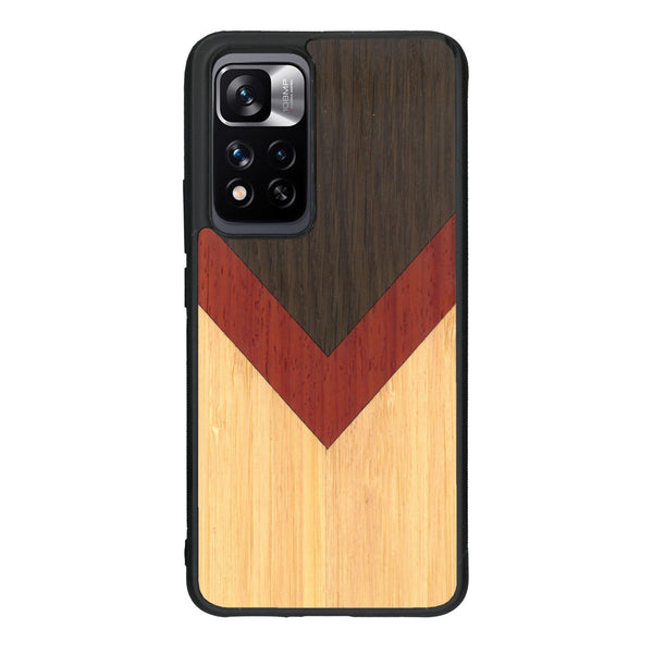 Coque de protection en bois véritable fabriquée en France pour Xiaomi Redmi Note 11 5G alliant du chêne fumé, du padouk et du bambou en forme de chevron sur le thème de l'art abstrait