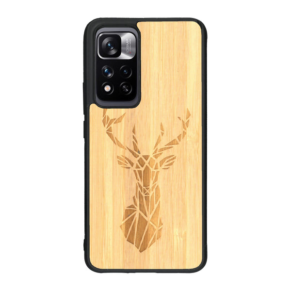 Coque de protection en bois véritable fabriquée en France pour Xiaomi Redmi Note 11 5G sur le thème de la nature et des animaux représentant une tête de cerf gométrique avec un design moderne et minimaliste