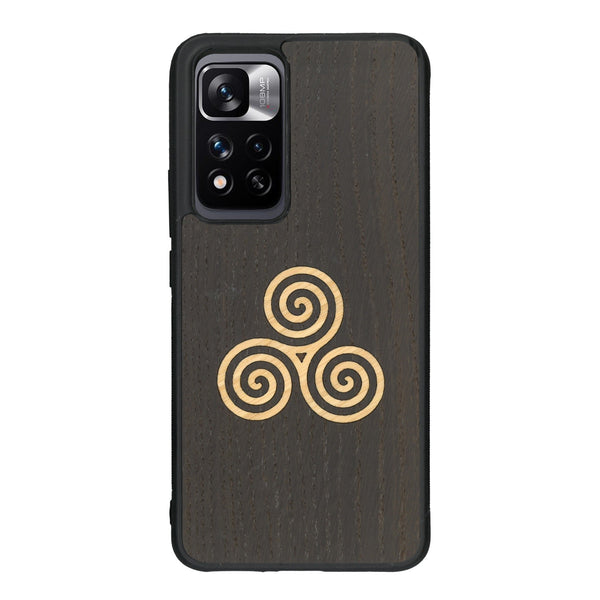 Coque de protection en bois véritable fabriquée en France pour Xiaomi Redmi Note 11 5G alliant du chêne fumé et du bambou et doré représentant un triskell