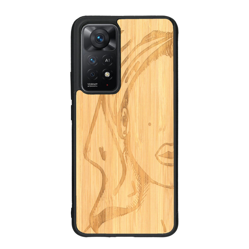 Coque de protection en bois véritable fabriquée en France pour Xiaomi Redmi Note 11 Pro représentant une silhouette féminine épurée de type line art en collaboration avec l'artiste Maud Dabs