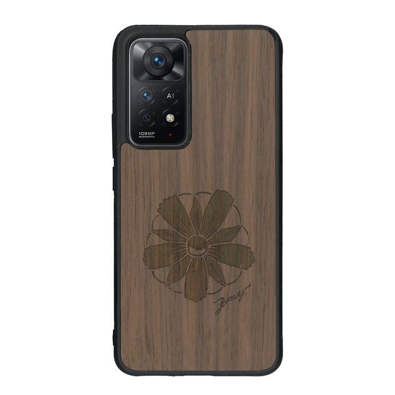 Coque de protection en bois véritable fabriquée en France pour Xiaomi Redmi Note 11 Pro sur le thème des fleurs et de la montagne avec un motif de gravure représentant les pétales d'une fleur des montagnes