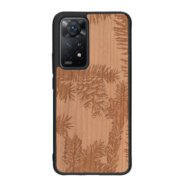 Coque de protection en bois véritable fabriquée en France pour Xiaomi Redmi Note 11 Pro sur le thème de la nature des arbres avec un motif de gravure représentant des épines de sapin et des pommes de pin