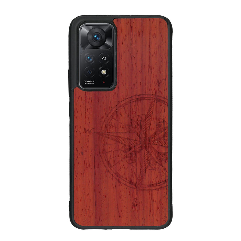 Coque de protection en bois véritable fabriquée en France pour Xiaomi Redmi Note 11 Pro avec une gravure "rose des vents" sur le thème nautique et de l'océan qui s'inspire des boussoles de pirate