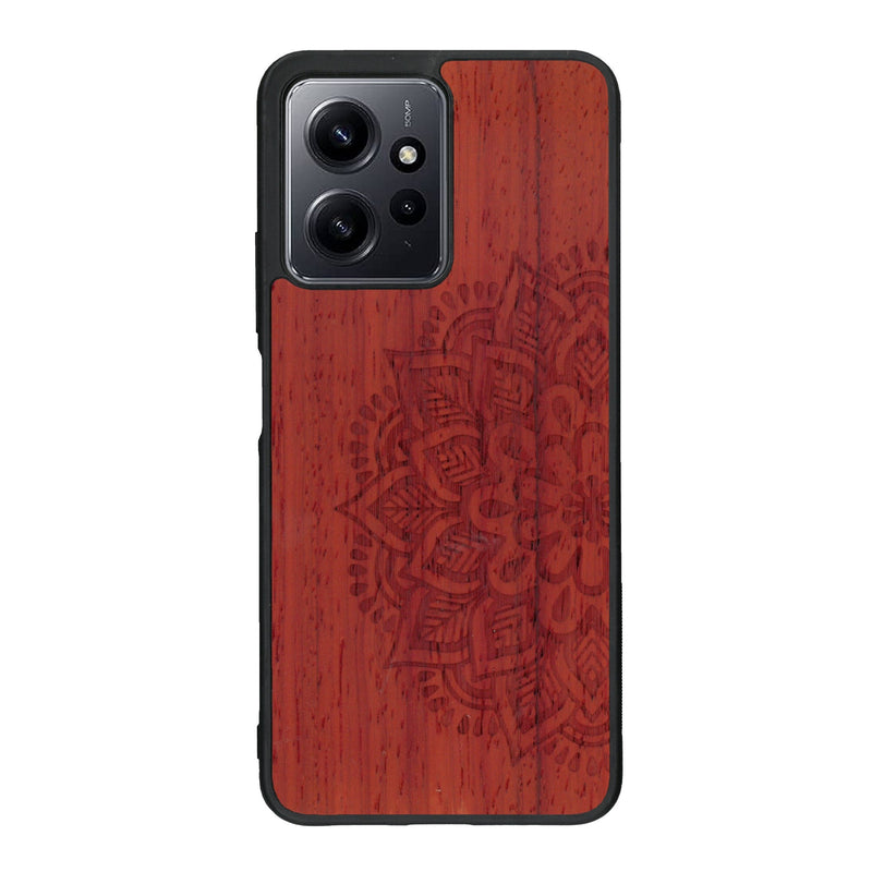 Coque de protection en bois véritable fabriquée en France pour Xiaomi Redmi Note 12 sur le thème de la bohème et du tatouage au henné avec une gravure représentant un mandala