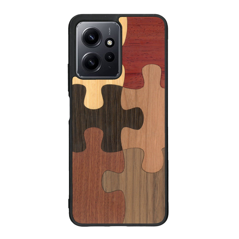 Coque de protection en bois véritable fabriquée en France pour Xiaomi Redmi Note 12 représentant un puzzle en six pièces qui allie du chêne fumé, du noyer, du bambou, du padouk, du merisier et de l'acajou