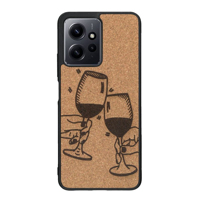 Coque de protection en bois véritable fabriquée en France pour Xiaomi Redmi Note 12 représentant une vue de face d'une flute de champagne dessinée à la main par l'artiste Maud Dabs