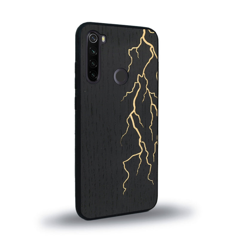 Coque de protection en bois véritable fabriquée en France pour Xiaomi Redmi Note 8T alliant plusieurs essences de bois pour représenter un éclair divin