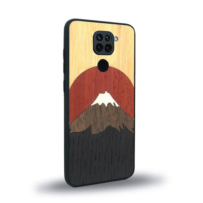 Coque de protection en bois véritable fabriquée en France pour Xiaomi Redmi Note 9 alliant plusieurs essences de bois pour représenter le mont Fuji