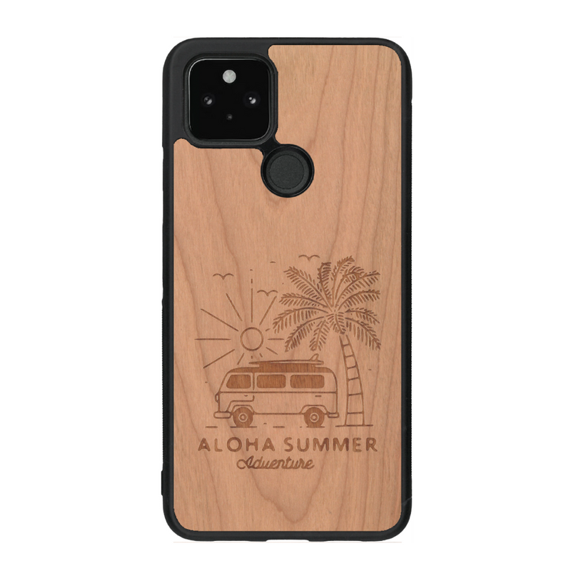 Coque de protection en bois véritable fabriquée en France pour Google Pixel 4a 5g sur le thème de la plage, de l'été et vanlife.