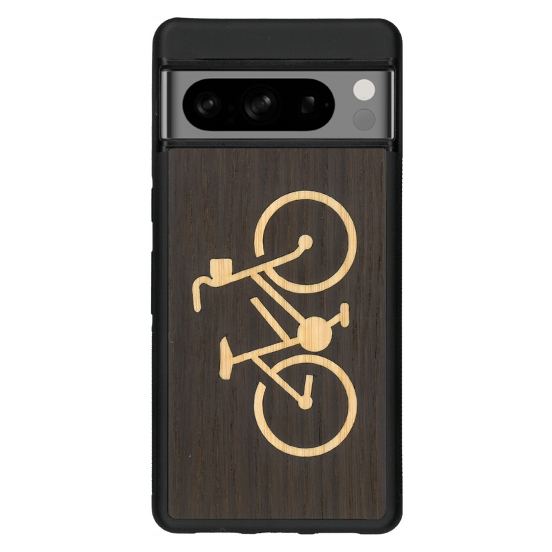 Coque de protection en bois véritable fabriquée en France pour Google Pixel 7pro sur le theme du vélo et de l'outdoor qui allie du bambou et du chêne fumé représentant un vélo