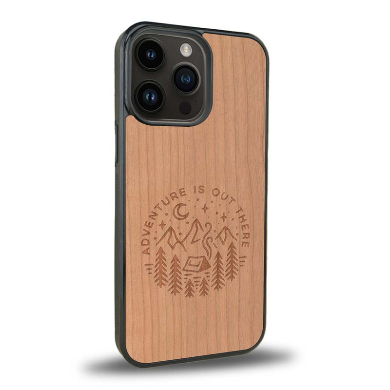 Coque iPhone 13 Pro Max + MagSafe® - Le Bivouac - Coque en bois